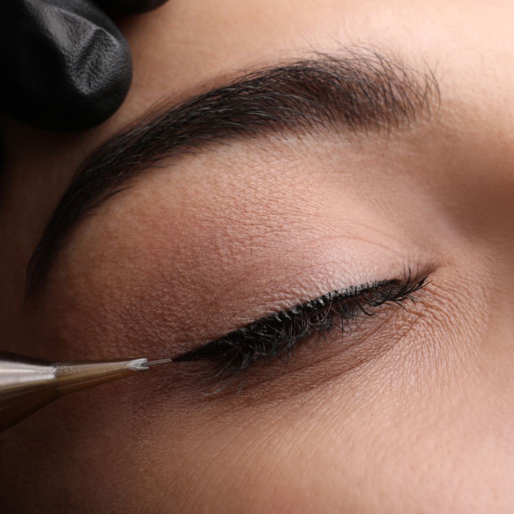 maquillage permanent eye liner