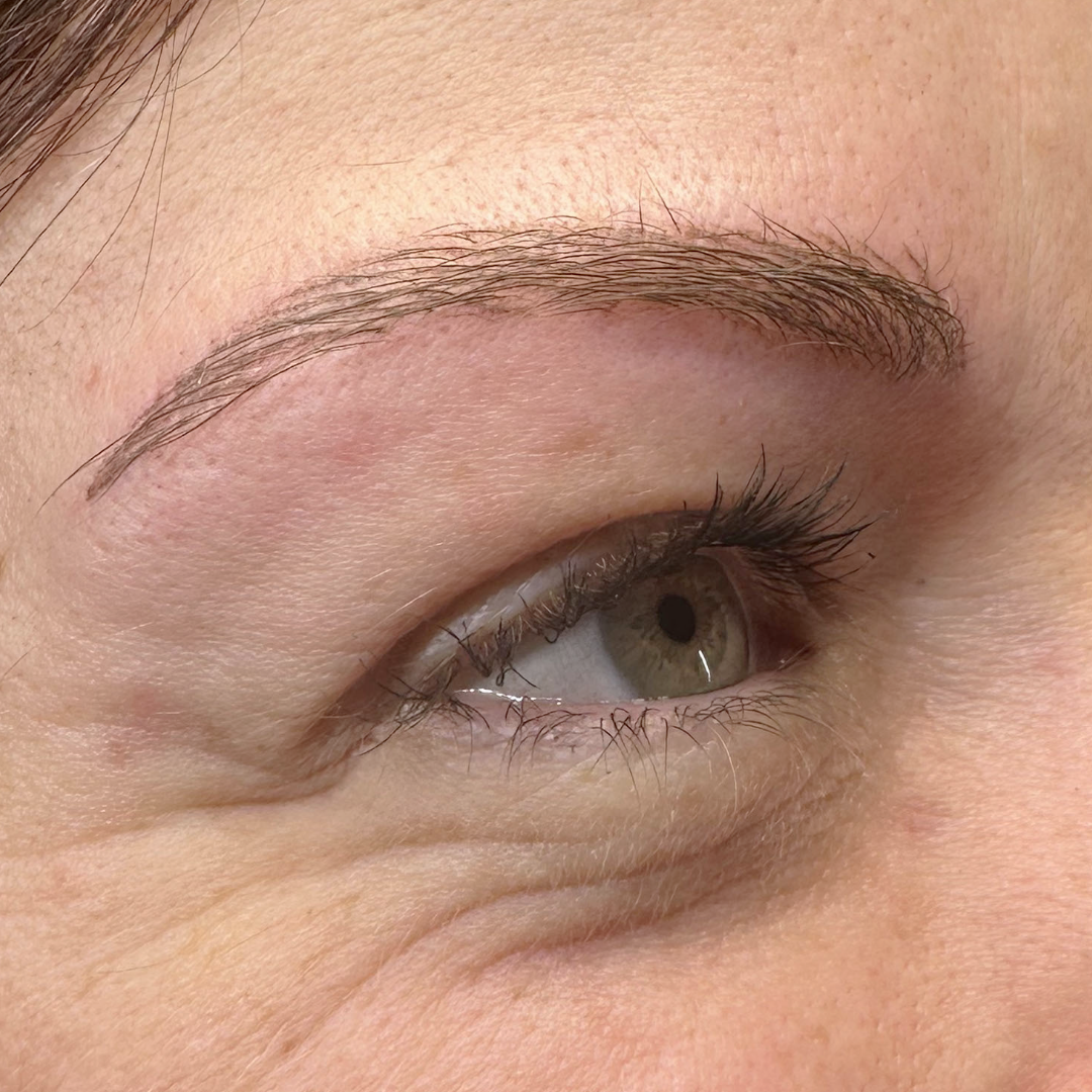 APRES DERMO SOLUTION SOURCILS