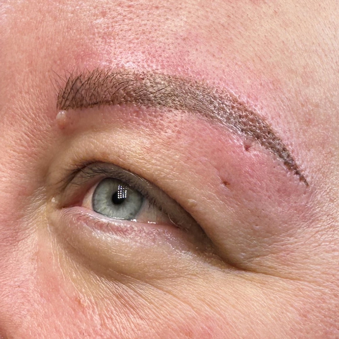 apres maquillage permanent des sourcils