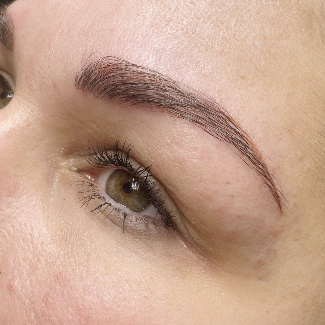 apres maquillage permanent des sourcils