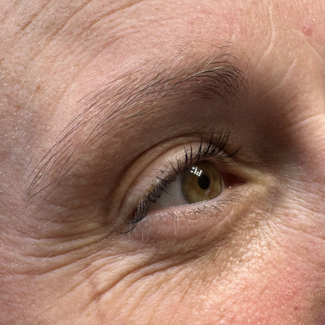 avant maquillage permanent des sourcils