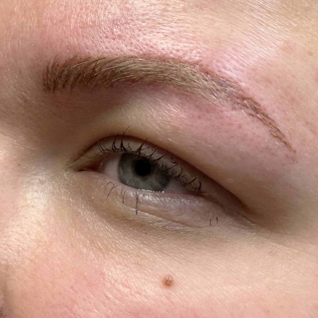 apres maquillage permanent des sourcils