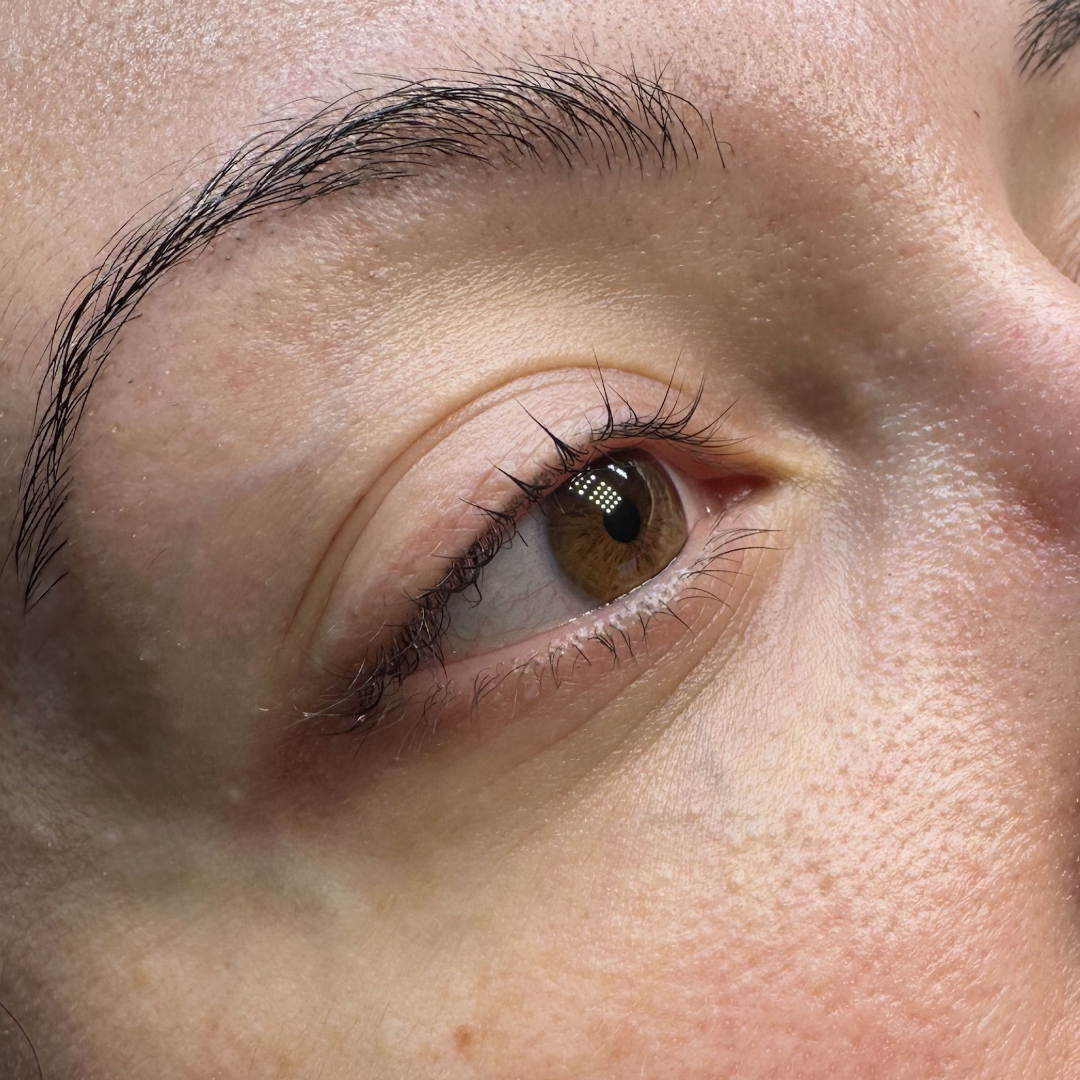 avant maquillage permanent des yeux eye liner