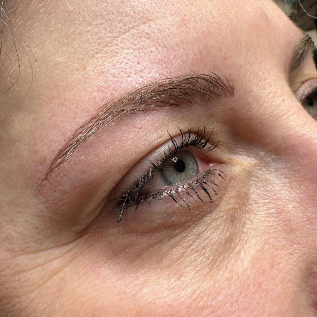 apres maquillage permanent des sourcils